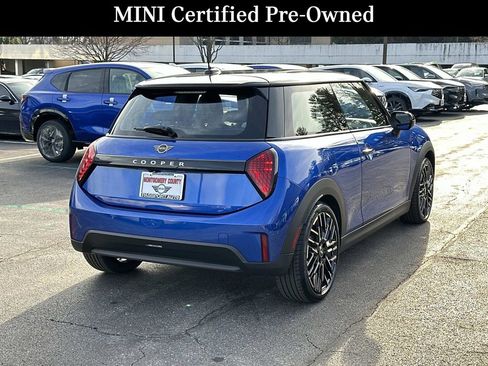 Used 2025 MINI Cooper 2-Door Hardtop image 4
