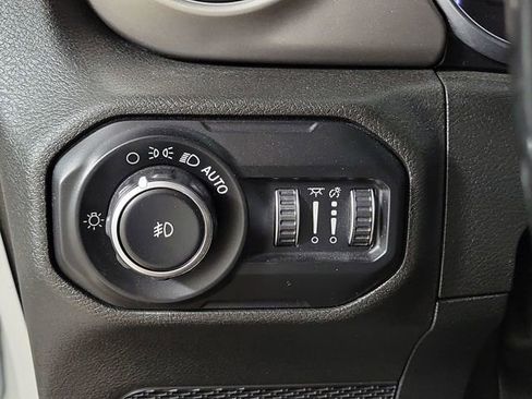 Used 2020 Jeep Wrangler Unlimited Sport S AWD/4WD image 23