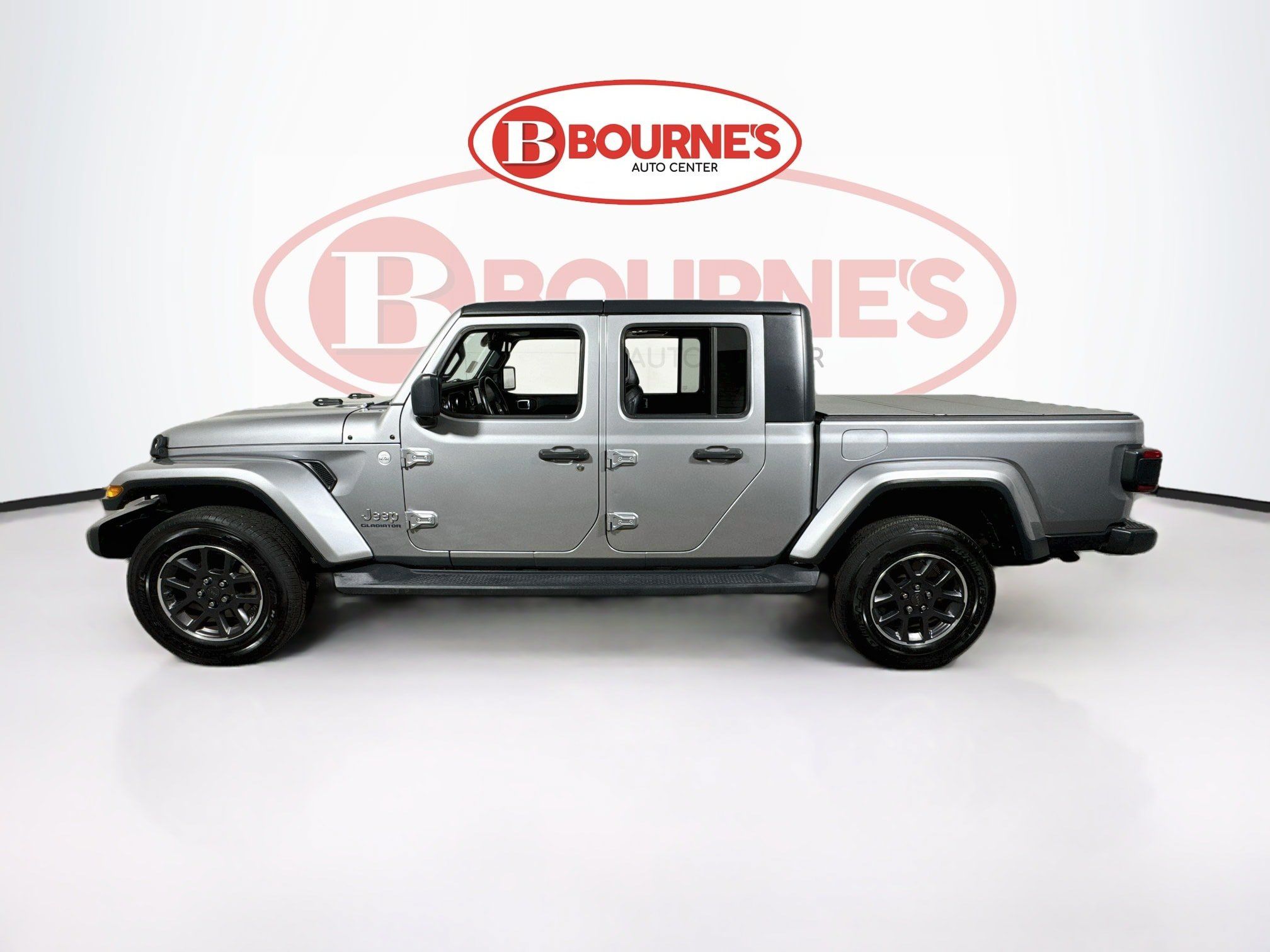 Used 2020 Jeep Gladiator Overland AWD/4WD image 7