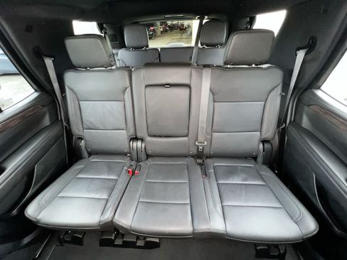 Used 2024 Chevrolet Tahoe LT AWD/4WD image 23