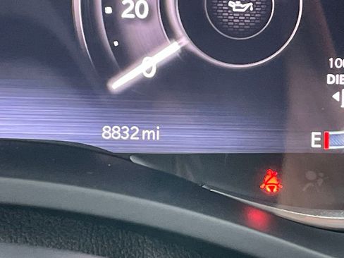 Used 2024 RAM 2500 Laramie w/ Safety Group image 6