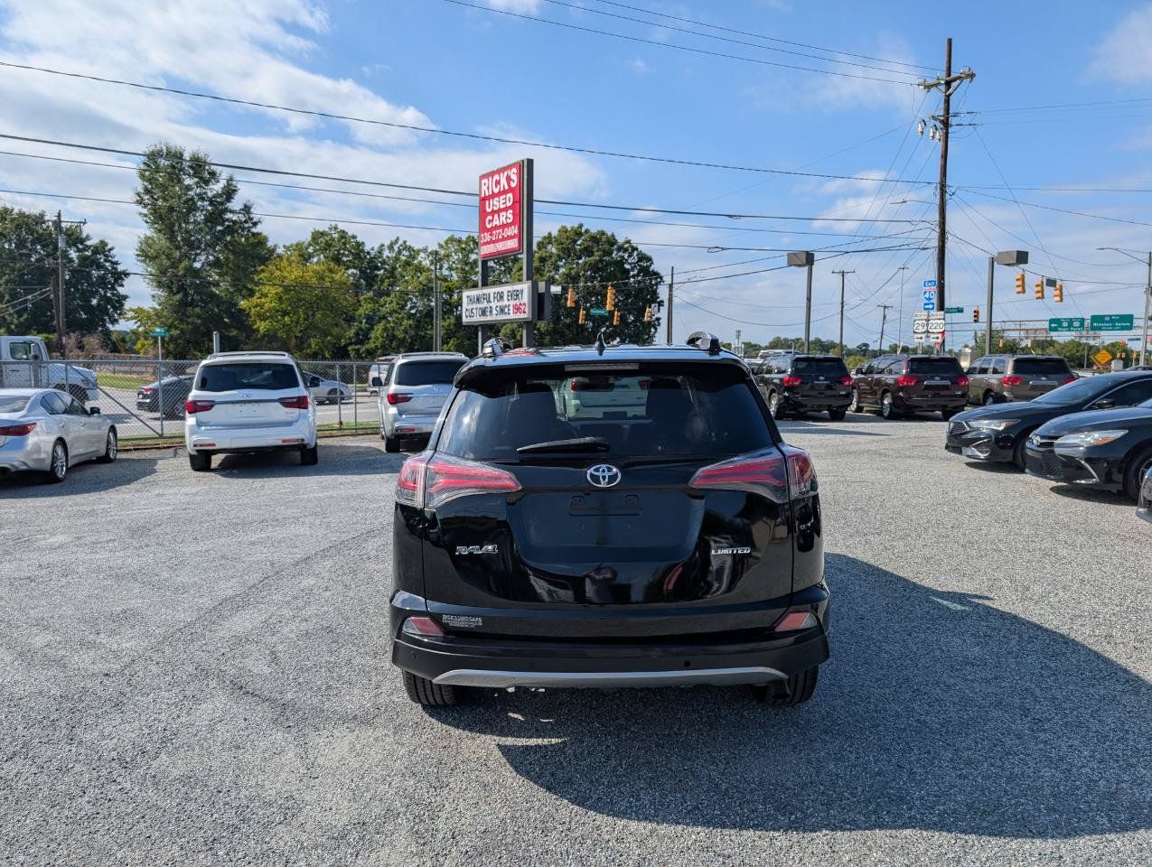 Used 2017 Toyota RAV4 Limited FWD image 8