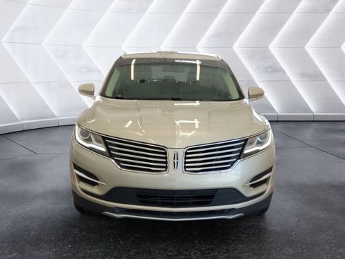 Used 2017 Lincoln MKC Premiere FWD image 2