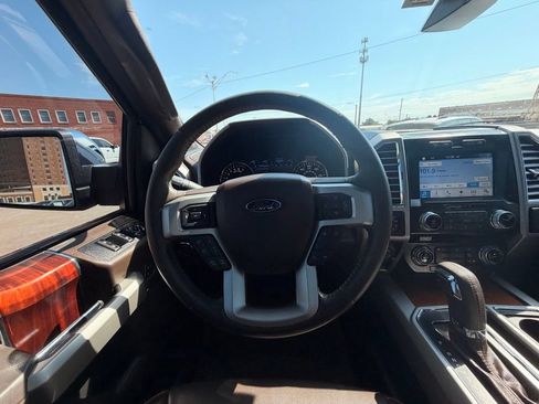 Used 2016 Ford F150 King Ranch w/ Equipment Group 601A Luxury AWD/4WD image 22
