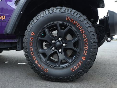 Used 2023 Jeep Wrangler Sport AWD/4WD image 5