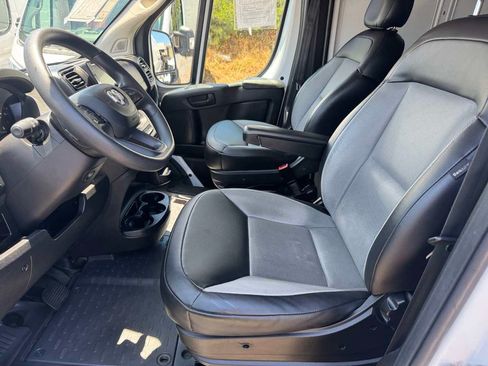 Used 2023 RAM ProMaster 2500 FWD image 23
