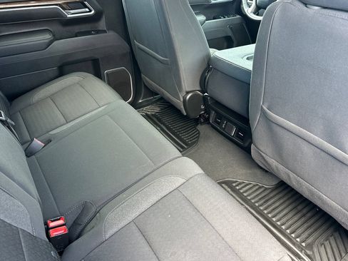 Used 2025 Chevrolet Silverado 1500 LT AWD/4WD image 16