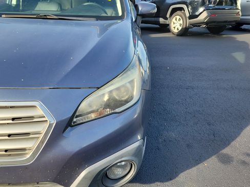 Used 2016 Subaru Outback 2.5i Limited AWD/4WD image 8