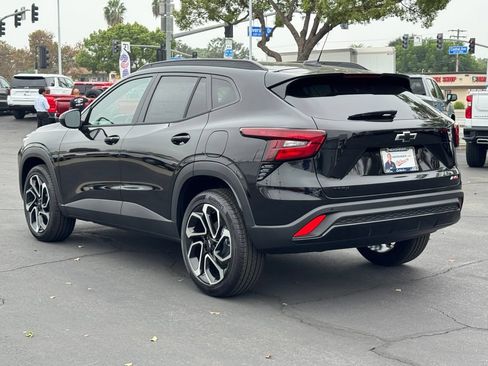 New 2026 Chevrolet Trax RS w/ Driver Confidence Package FWD image 3