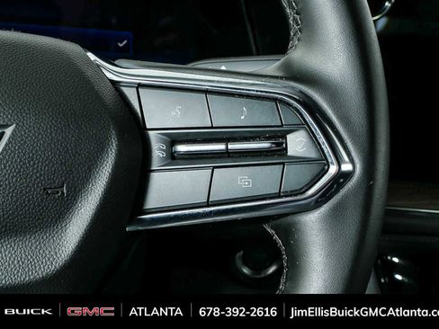 Used 2025 Chevrolet Tahoe LT image 11