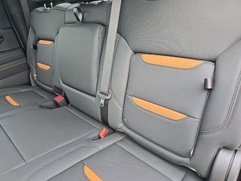 Used 2026 GMC Sierra 2500 AT4 w/ AT4 Premium Plus Package image 15