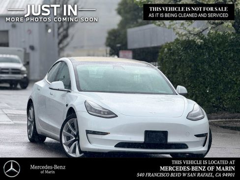 Used 2018 Tesla Model 3 Long Range image 1
