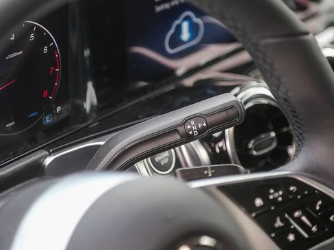 New 2026 Mercedes-Benz GLB 250 4MATIC image 18