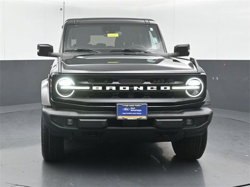 Certified 2022 Ford Bronco Outer Banks image 2