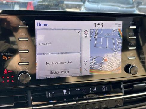 Certified 2023 Toyota Sienna XLE image 40