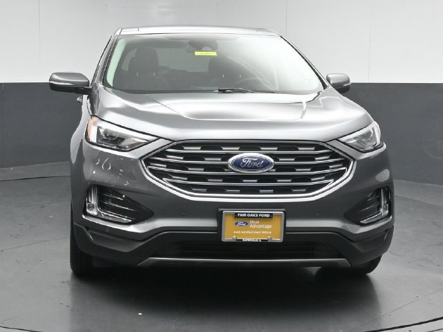 Certified 2024 Ford Edge Titanium AWD/4WD image 2