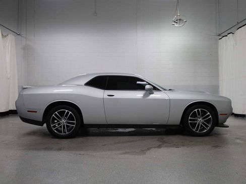 Used 2019 Dodge Challenger GT AWD/4WD image 10