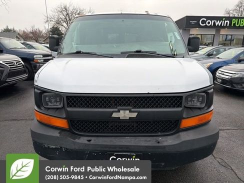 Used 2003 Chevrolet Express 3500 image 2