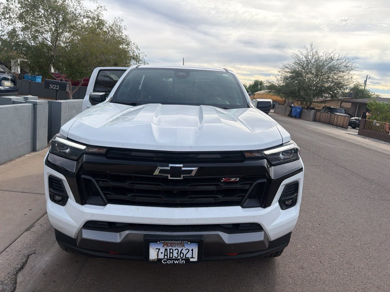 Used 2026 Chevrolet Colorado Z71 w/ Technology Package AWD/4WD image 2