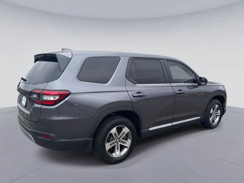 Certified 2024 Honda Pilot EX-L image 4