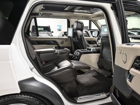 Used 2020 Land Rover Range Rover Long Wheelbase Autobiography image 6