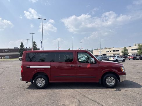 Used 2016 Nissan NV 3500 SL RWD image 5