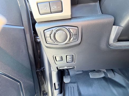 Used 2021 Ford F250 Lariat image 11