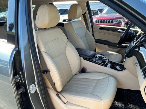 Used 2018 Mercedes-Benz GLE 350 w/ Premium 1 Package image 19