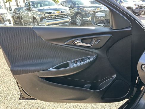 Certified 2025 Chevrolet Malibu LT image 29