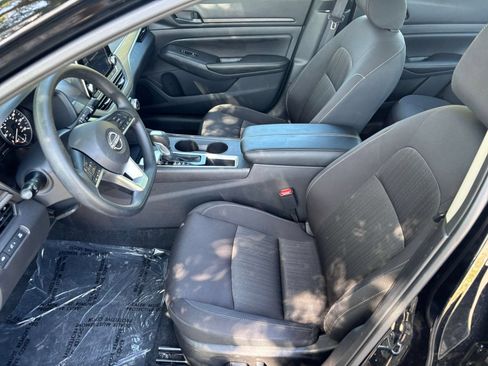 Used 2026 Nissan Altima 2.5 SV FWD image 23