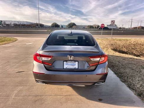 Certified 2022 Honda Accord Touring image 6