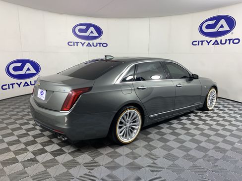 Used 2018 Cadillac CT6 Premium Luxury RWD image 3