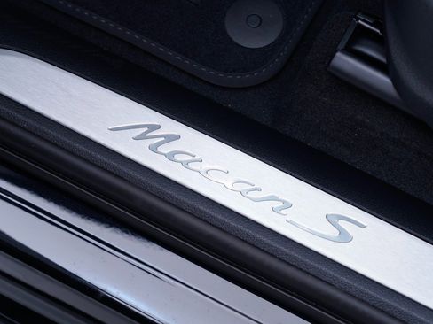 New 2026 Porsche Macan S image 15