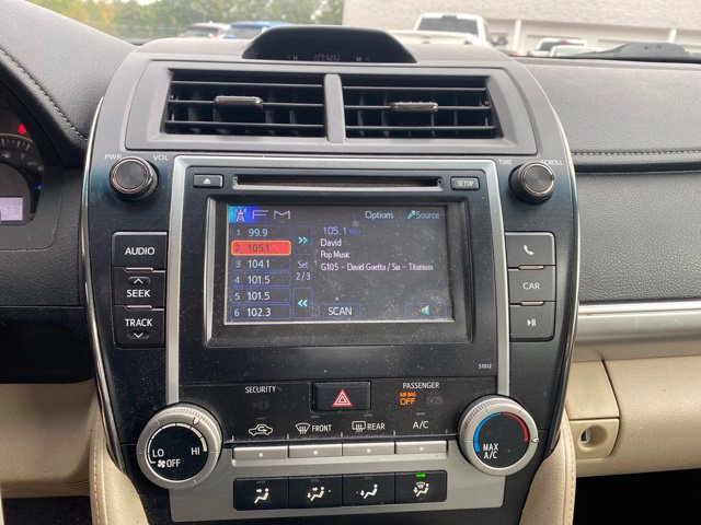 Used 2012 Toyota Camry LE FWD image 17