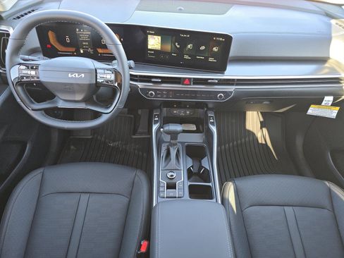 New 2026 Kia Sorento S image 5
