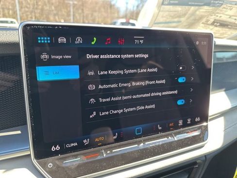 New 2026 Volkswagen Tiguan SE AWD/4WD image 17