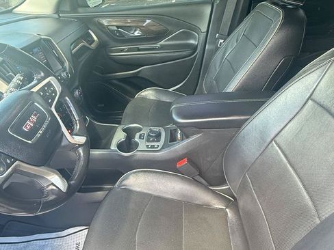 Used 2019 GMC Terrain Denali w/ Advanced Safety Package FWD image 14