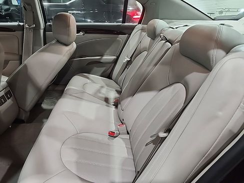 Used 2007 Buick Lucerne CXL w/ Luxury Package FWD image 18