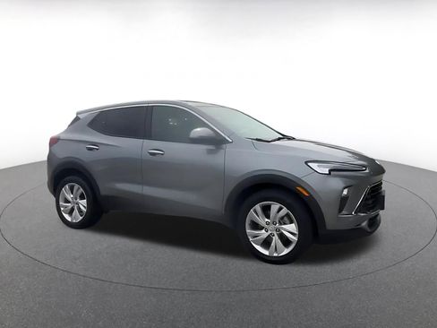 Used 2025 Buick Encore GX Preferred image 2