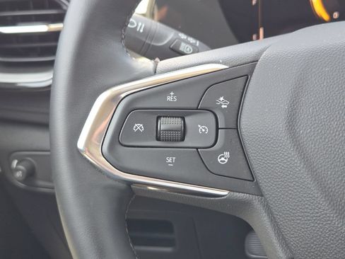 Used 2024 Chevrolet TrailBlazer LT w/ Convenience Package FWD image 24