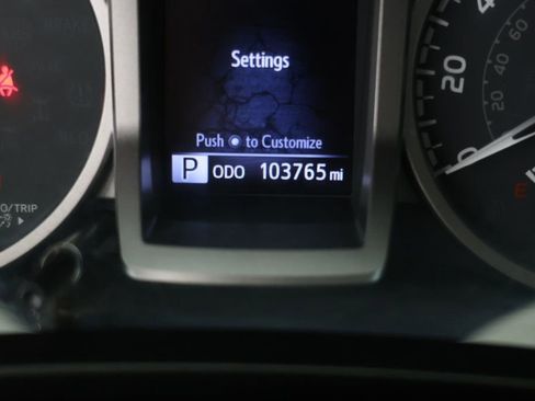 Used 2017 Toyota Tacoma SR5 image 12