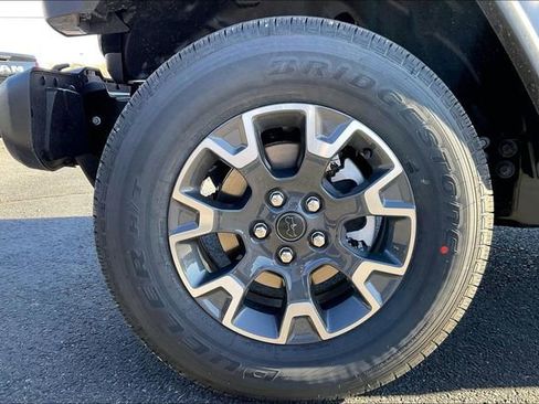 New 2026 Jeep Gladiator Sport image 12