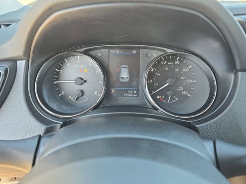 Used 2022 Nissan Rogue Sport S FWD image 19
