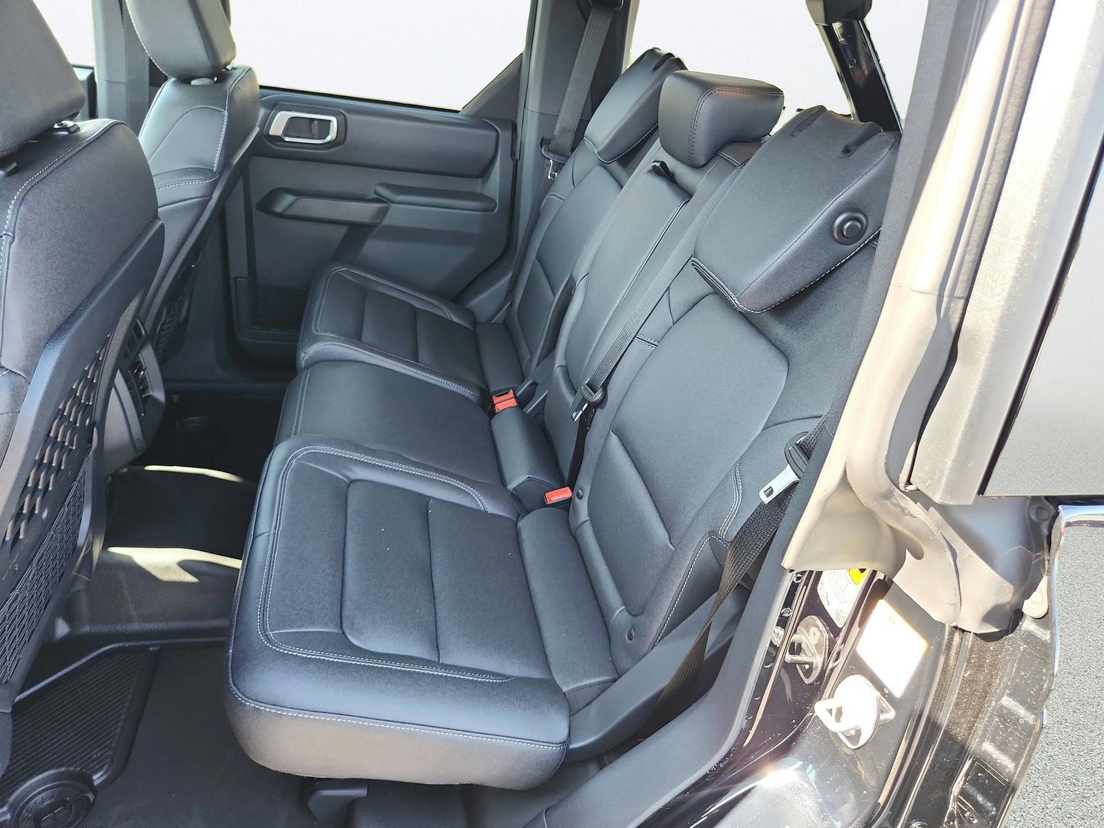 New 2026 Ford Bronco Badlands AWD/4WD image 25
