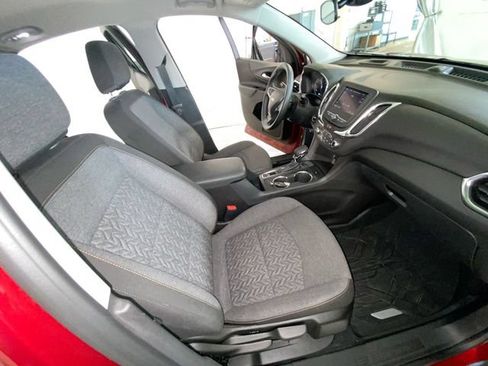 Used 2024 Chevrolet Equinox LT w/ LPO, Floor Liner Package FWD image 38