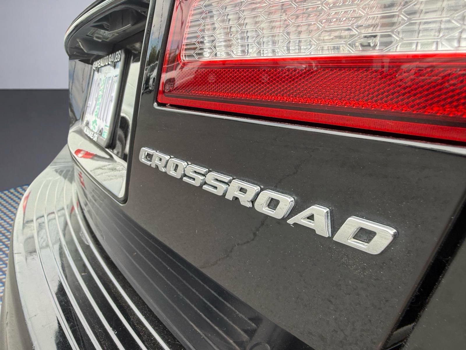 Used 2020 Dodge Journey Crossroad FWD image 7