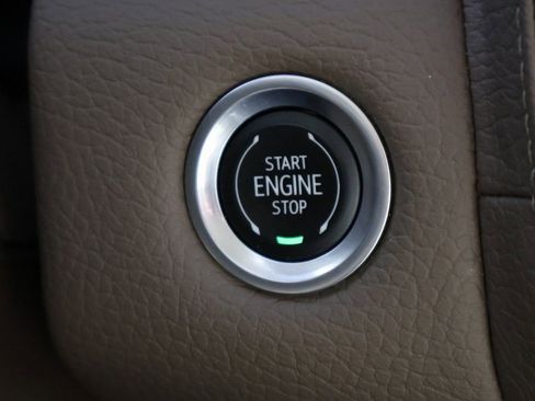 Used 2021 GMC Yukon Denali w/ Denali Premium Package image 40