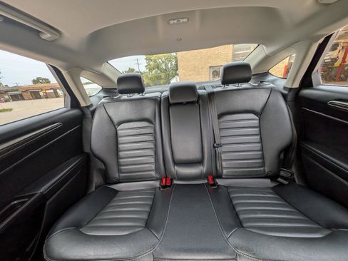 Used 2018 Ford Fusion SE w/ Equipment Group 602A image 27