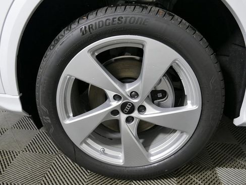 New 2025 Audi Q5 Premium Plus image 9