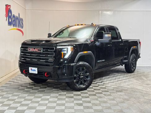 New 2026 GMC Sierra 2500 AT4 w/ AT4 Preferred Package AWD/4WD image 2
